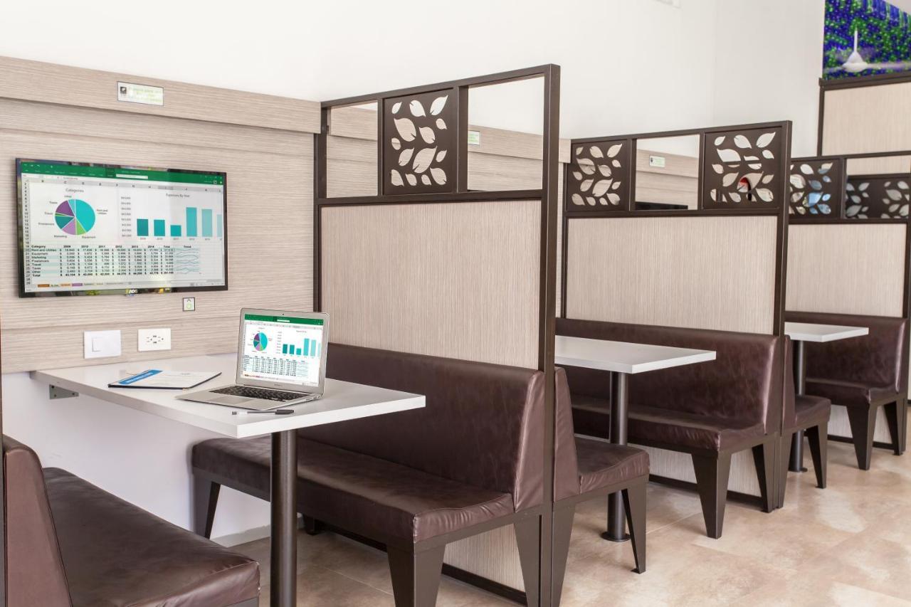 Hotel Eco Star